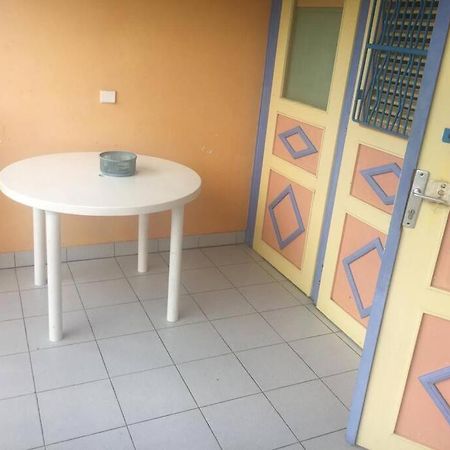 Studio A 400M De La Plage Pointe Marin 圣安娜 外观 照片